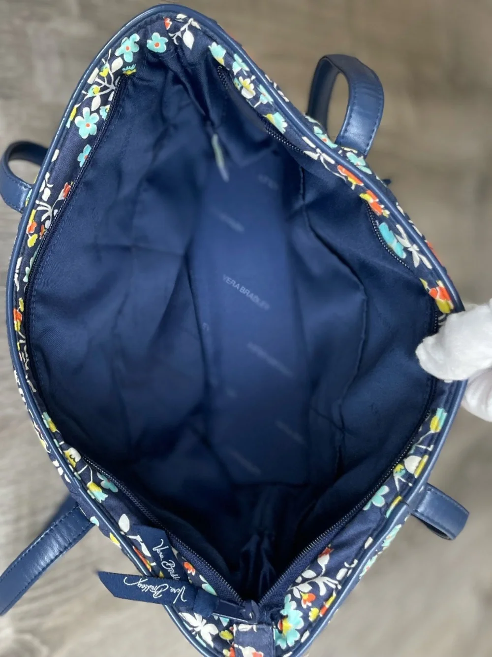 Vera Bradley Small Trimmed Vera Tote | Navy Floral Quilted Shoulder Bag